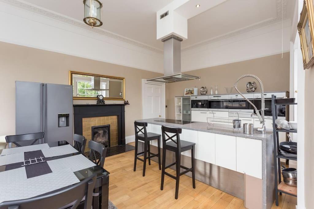 Prime Edinburgh City Centre - 4 Bed Penthouse Lejlighed Eksteriør billede